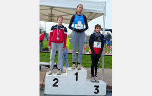 65f46923dcb69_PodiumdeprezBF.jpg